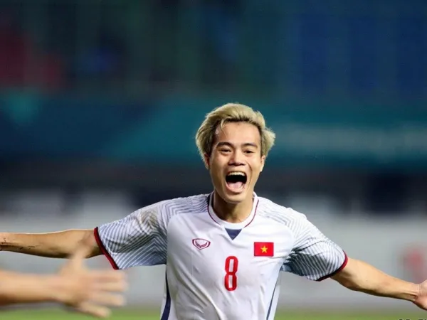 Văn Toàn - cầu thủ vừa đưa Olympic Việt Nam vào bán kết ASIAD là V.I.P chính hiệu đấy!
