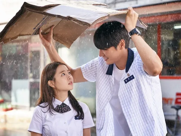 "Ngày em đẹp nhất" của Park Bo Young khuynh đảo phòng vé tại Hàn Quốc
