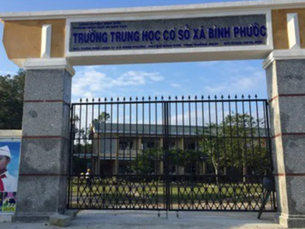 Quảng Ngãi: Thầy giáo có hành vi bất thường khiến học sinh hoảng sợ