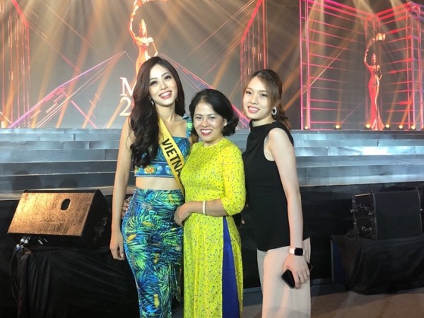 Phương Nga diện đầm xanh lộng lẫy tại đêm bán kết "Miss Grand International 2018"
