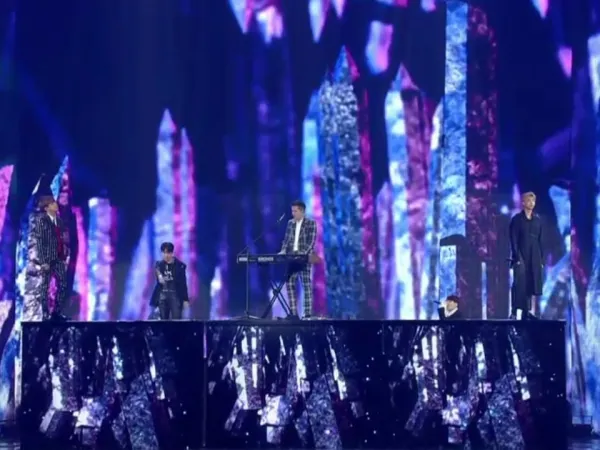 BTS kết hợp CharliePuth cực chất, Jung Kook hòa giọng ngọt ngào với "crush"