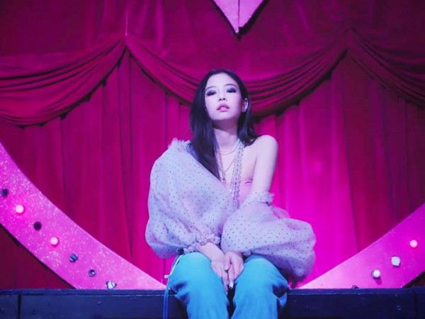 Chiêm ngưỡng "tủ đồ" lộng lẫy, đa phong cách của Jennie trong MV "SOLO"