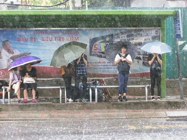 Đêm nay áp thấp nhiệt đới "quét" qua TP.HCM, học sinh có thể được nghỉ học