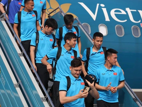 Đội tuyển Việt Nam lên đường sang Malaysia, quyết thắng chung kết lượt đi
