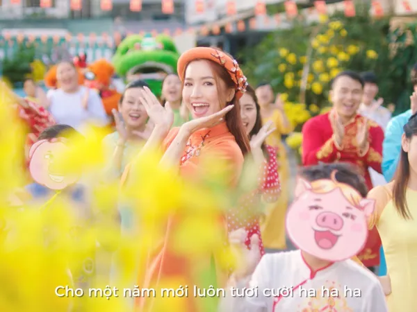 Hot hòn họt - MV mới của Bích Phương tiếp tục tạo sóng gió mạng xã hội