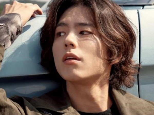 Park Bo Gum chia sẻ suy nghĩ vể Song Hye Kyo, tiết lộ BTS đã xem "Encounter"