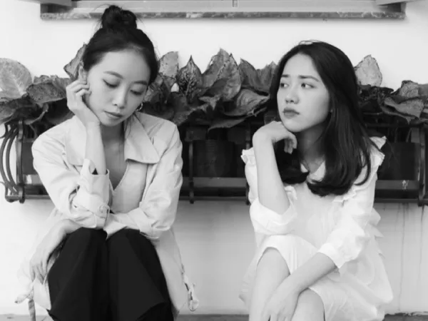 Phùng Khánh Linh song ca với Trang trong ca khúc ý nghĩa dành cho mùa Tết