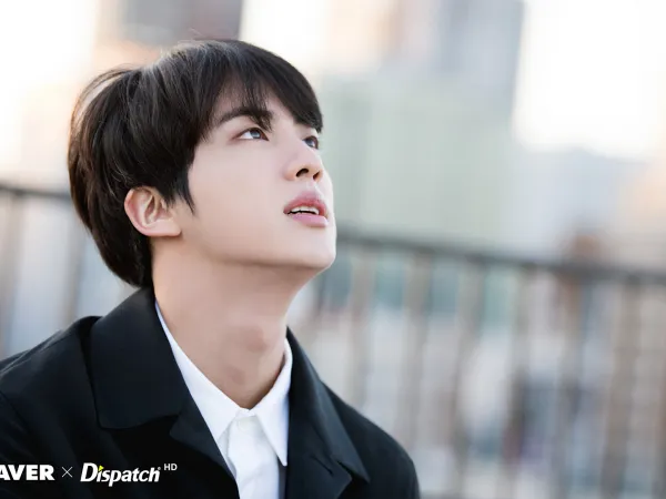 Chỉ với một hành động nhỏ, JIN (BTS) đã cho thấy anh là một chàng trai có trái tim ấm áp