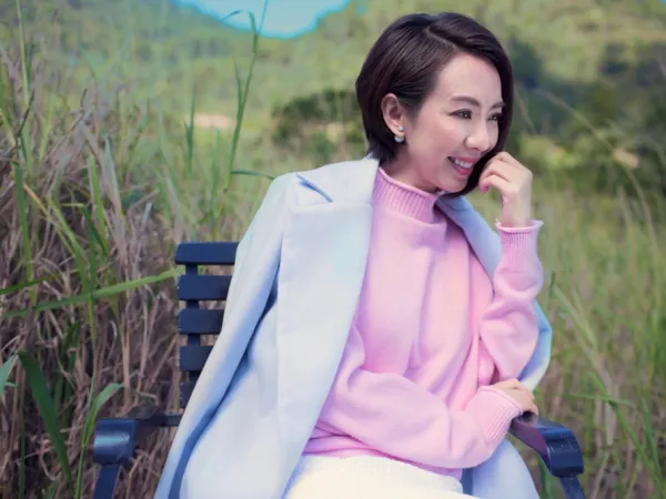 Thu Trang rạng rỡ trong bộ ảnh du Xuân, bật mí những tình tiết hấp dẫn của phim "Chị Mười Ba"
