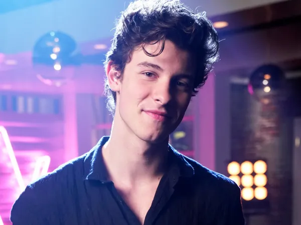 Nếu lại một mùa Vday rơi vào chế độ F.A? Mời bạn vào “team” của Shawn Mendes