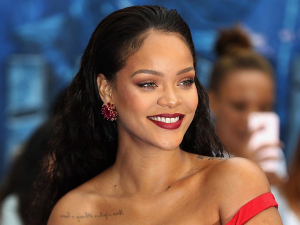 Tên ca khúc mới được tiết lộ, ngày Rihanna tái xuất đường đua âm nhạc không còn xa!