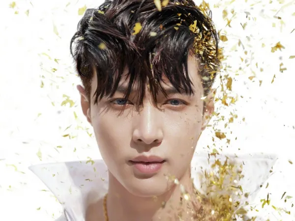 Choáng chưa, tiền thuế thu nhập của Lay (EXO) còn nhiều hơn idol K-Pop cá kiếm nguyên năm