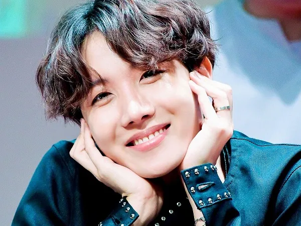 Sinh nhật mình nhưng j-hope (BTS) lại tự trao đi một món quà rất ý nghĩa