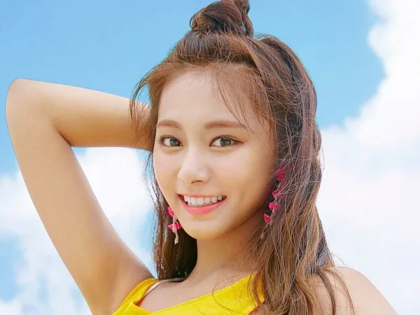 Gia đình giàu có như thế, vì sao Tzuyu (TWICE) tự nguyện chịu khổ để thành idol?