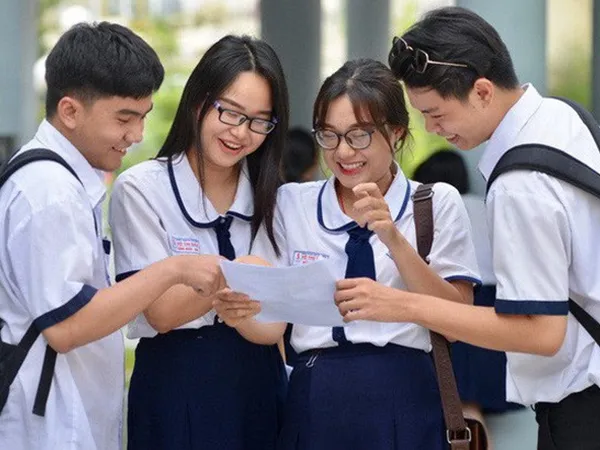 Cá chép hóa rồng: Thi môn Xã hội “không vội được đâu” teen ơi!