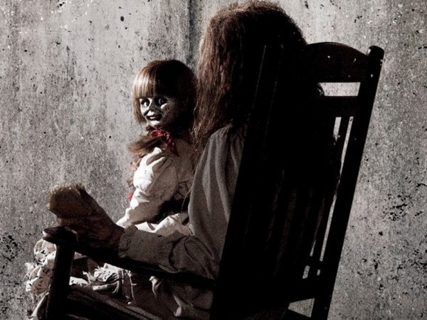 James Wan "nhá hàng" hình ảnh mới của bom tấn kinh dị "Annabelle Comes Home"