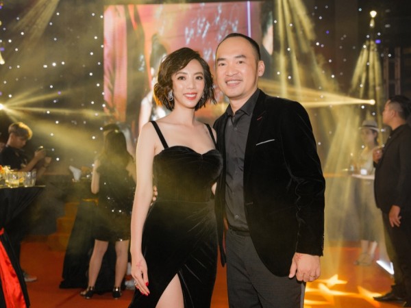 Dàn sao Việt đình đám đến chúc mừng vợ chồng Thu Trang - Tiến Luật ra mắt phim mới