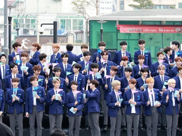 Show sống còn "Produce X 101" chơi lớn bằng thử thách siêu lầy lội và cái kết