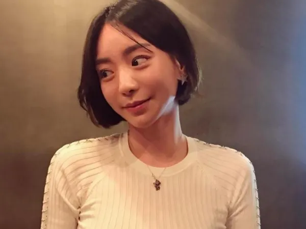 Có lẽ nào Hwang Hana, hôn thê cũ của Yoochun không phải tiểu thư nhà tài phiệt?