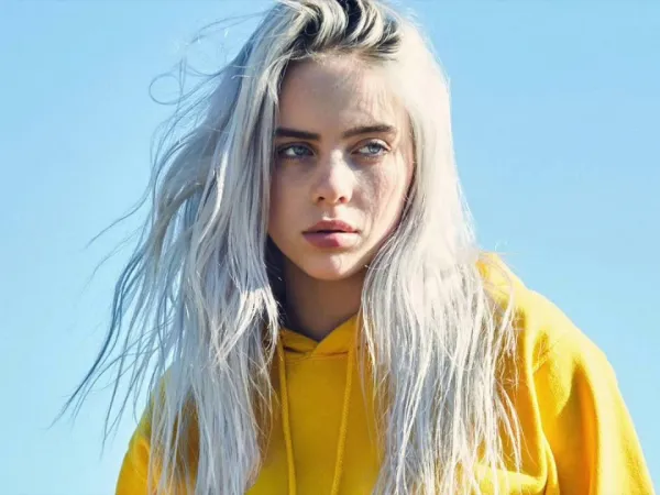Billie Elish là nữ nghệ sĩ thế hệ 2K đầu tiên đạt No.1 trên Billboard 200