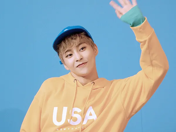 Fan hụt hẫng khi anh cả Xiumin của EXO thông báo lịch nhập ngũ