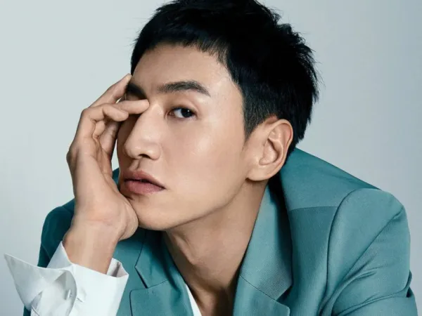 Đâu chỉ khán giả, hội bạn thân cũng cạn lời trước cách ngụy trang kiểu Lee Kwang Soo