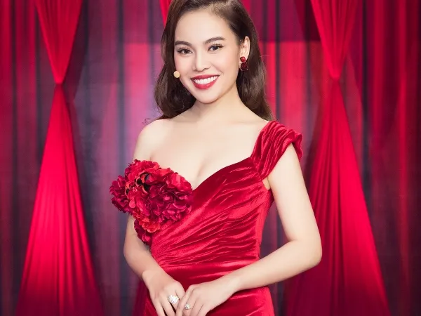 Giang Hồng Ngọc gấy chú ý với vóc dáng thon gọn sau thời gian "ở ẩn" để sinh con