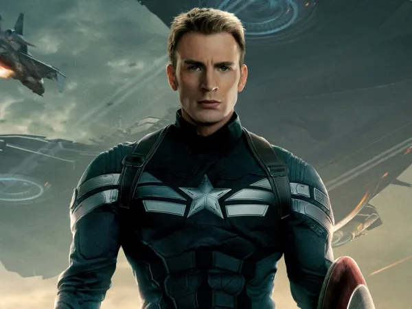Chris Evans, chiếc khiên bất khả xâm phạm chính là những người anh thân yêu nhất