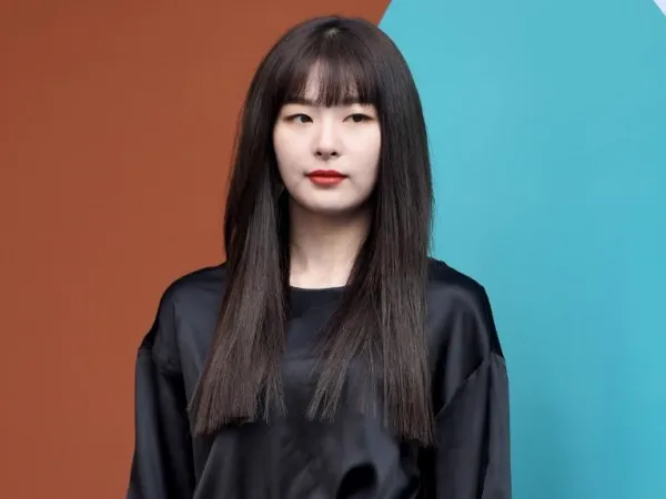 Fan K-Pop giật mình khi phát hiện ra thói quen đáng sợ này của Seulgi (Red Velvet)