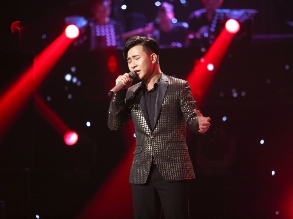 Hot boy CĐ Nghệ thuật Hà Nội chiến thắng ngoạn mục ở vòng live show 2 "Thần tượng Bolero"