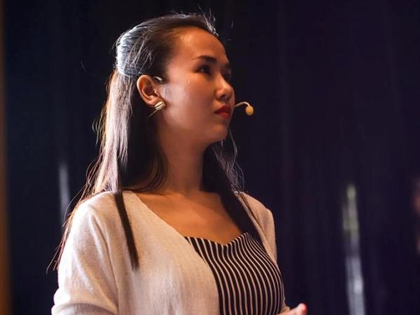 Nữ ca sĩ Võ Hạ Trâm tập luyện ngày đêm, đầu tư 3 tỷ đồng cho liveshow "This Is Me"