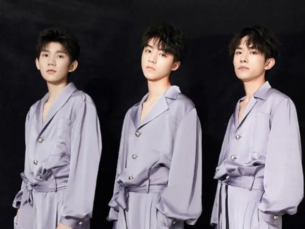 TFBOYS, hành trình của những chàng trai đẹp hơn hoa kiêm chiến binh bất khả chiến bại