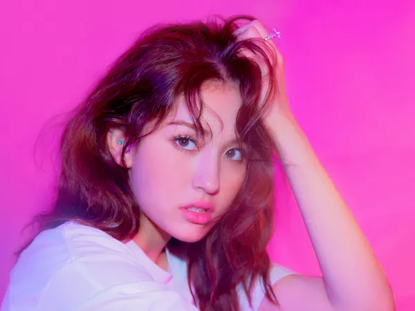 Trong khi người người nhà nhà lo comeback thì Jeon Somi chuẩn bị đi thi đại học