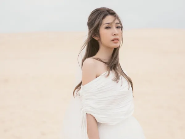 Khổng Tú Quỳnh "hát bằng nỗi buồn" khi trở lại với ca khúc mới "Mãi Mãi Là Một Lời Nói Dối"