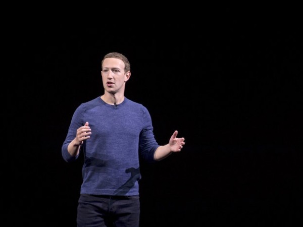 Vì sao người dùng Facebook từng không thể chặn (block) được Mark Zuckerberg?