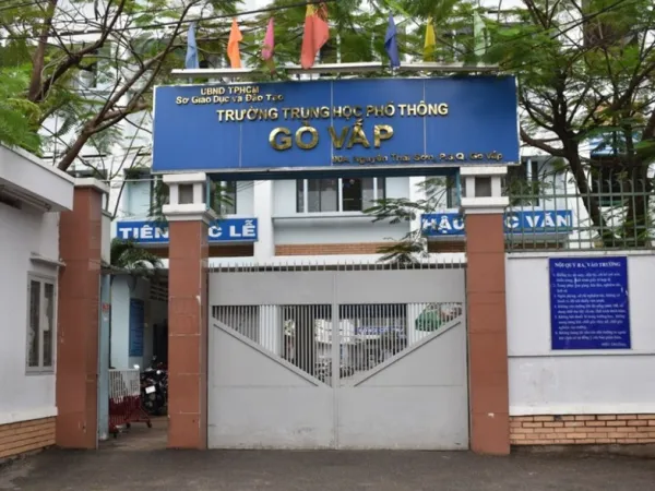 TP.HCM: Giáo viên đưa đề, đáp án lên mạng xã hội Facebook trước giờ thi?