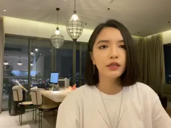 Bích Phương hoãn bán vé concert trước diễn biến nghiêm trọng của virus Corona