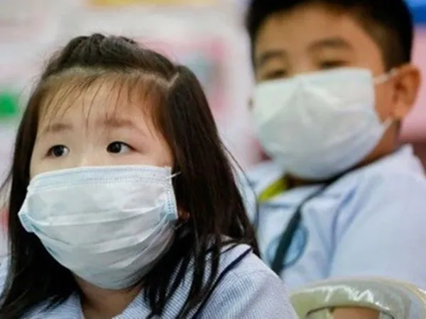 Điện Biên: Hàng chục học sinh ho, sốt đều tiếp xúc với bố mẹ từ Trung Quốc về