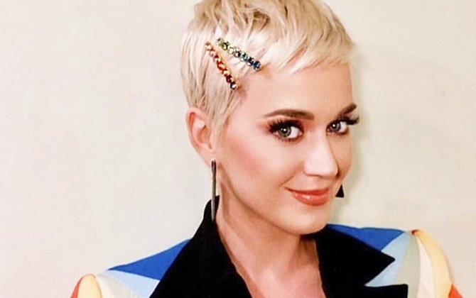 Katy Perry diện thiết kế mới nhất của NTK Công Trí dành tặng cộng đồng LGBT+