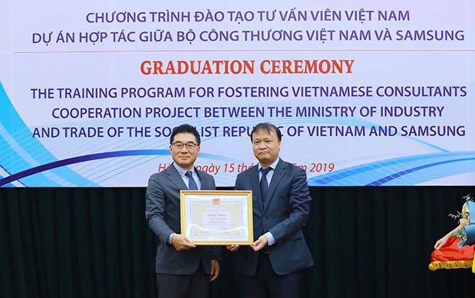 207 chuyên gia Việt Nam được đào tạo nhằm nâng cao chất lượng doanh nghiệp
